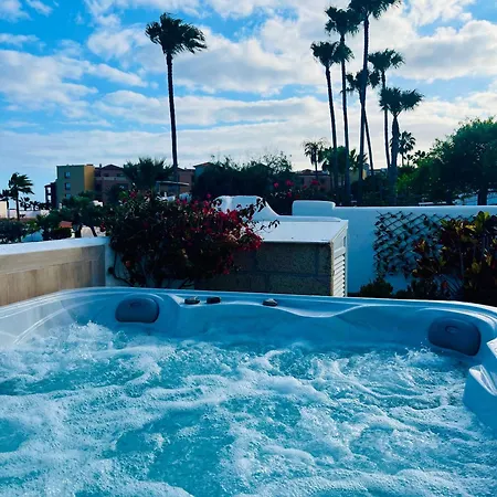 Luxury Villa With Sea View, Private Jacuzzi & Heated Pool