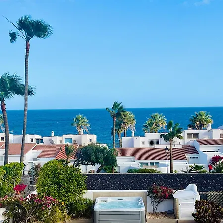 With Sea View And Luxury Heated Pool Villa